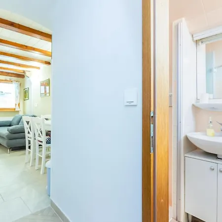 Apartman Sepat With Free Parking Place In *