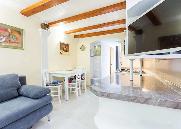 Sepat With Free Parking Place In * Baška