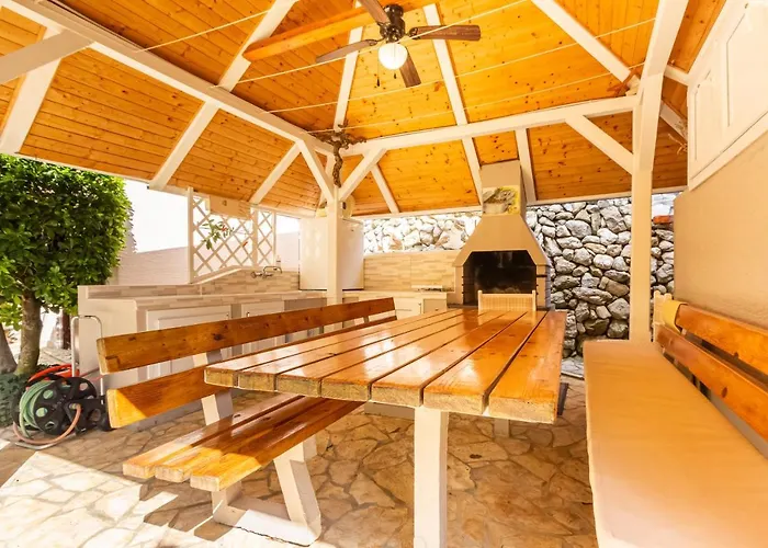 Sepat With Free Parking Place In * Baška